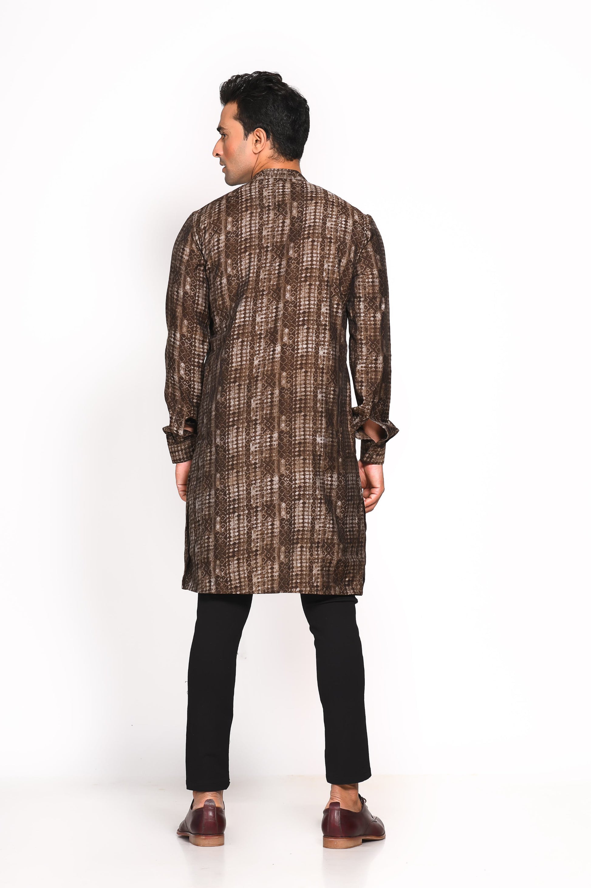 Introducing our Digital Print Kurta, specially designed for maximum comfort and ease. Crafted from breathable Muslin, this kurta is highly recommended for the warmer months, ensuring you stay cool and stylish, whether it’s a festive occasion or a casual day out. The slim fit cut and elegant digital print bring together tradition and modernity, making this a versatile piece for any occasion.